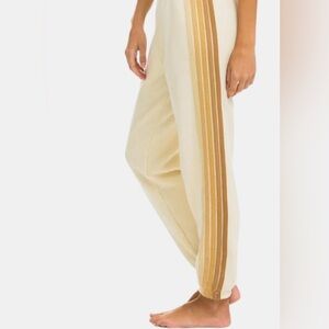 NWT 5 STRIPE WOMENS SWEATPANT IN VINTAGE WHITE/TAN Sz Medium